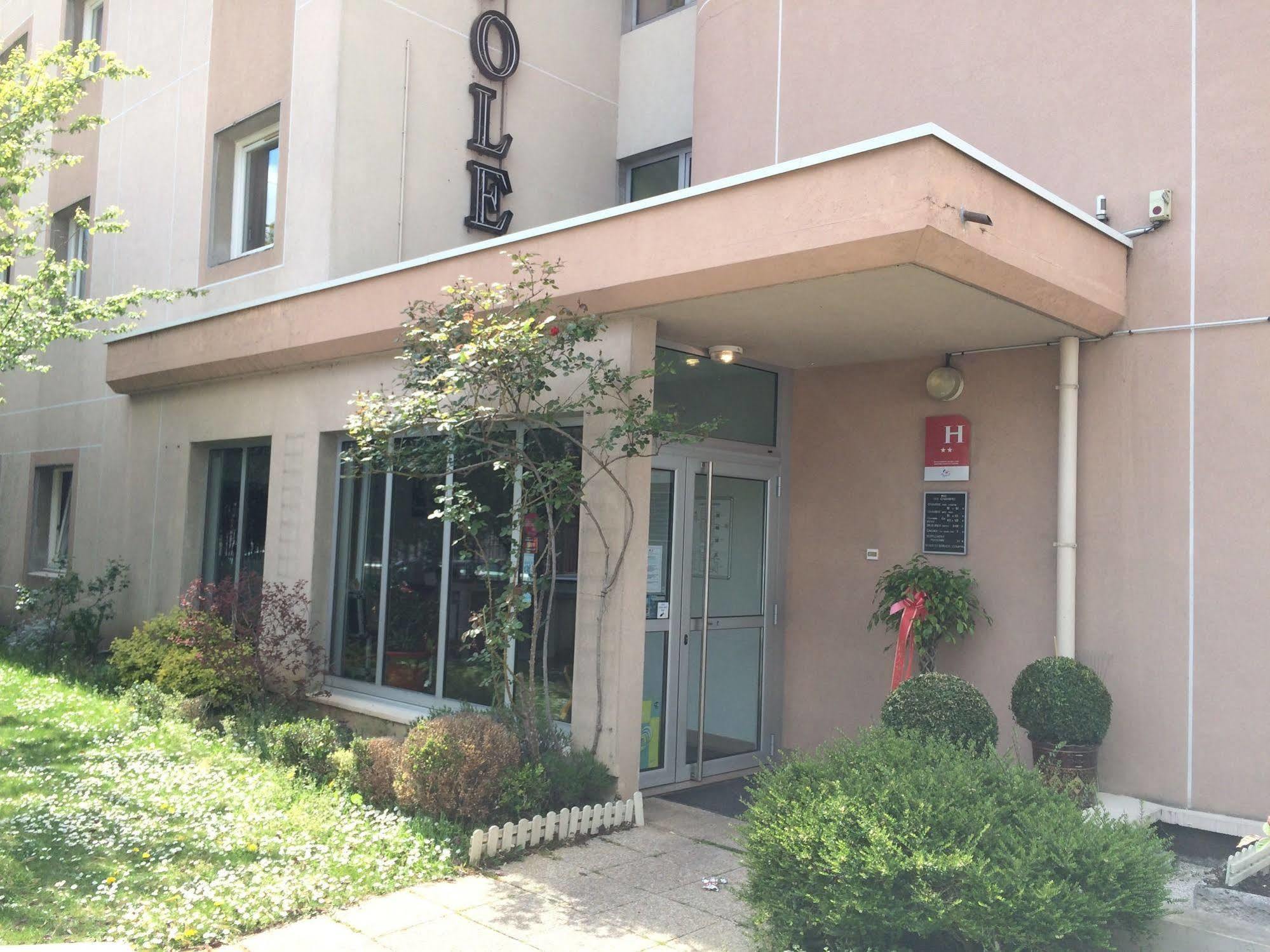 Hotel Cinepole - Proche Paris Joinville-le-Pont Exterior photo